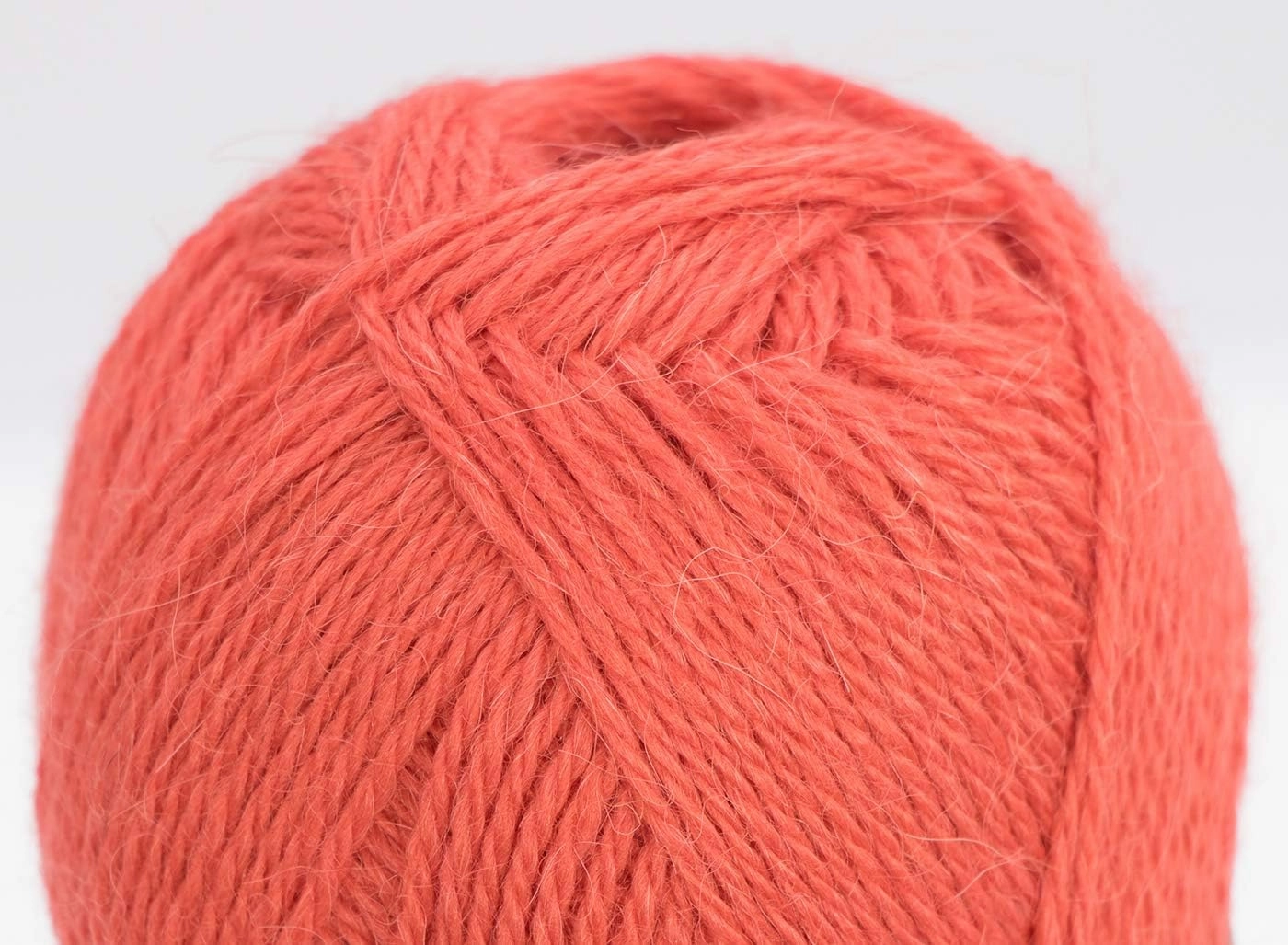 (3 Small Gorgeous Skeins) Alpaca Yarn Blend Umayo [657 Yards Total], #2 Fingering (Coral)
