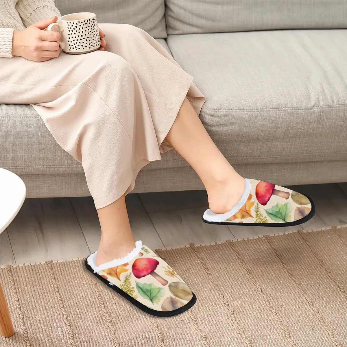 Abstract Leaf Slippers for Women Soft Non-Slip Indoor Slippers Home Slippers