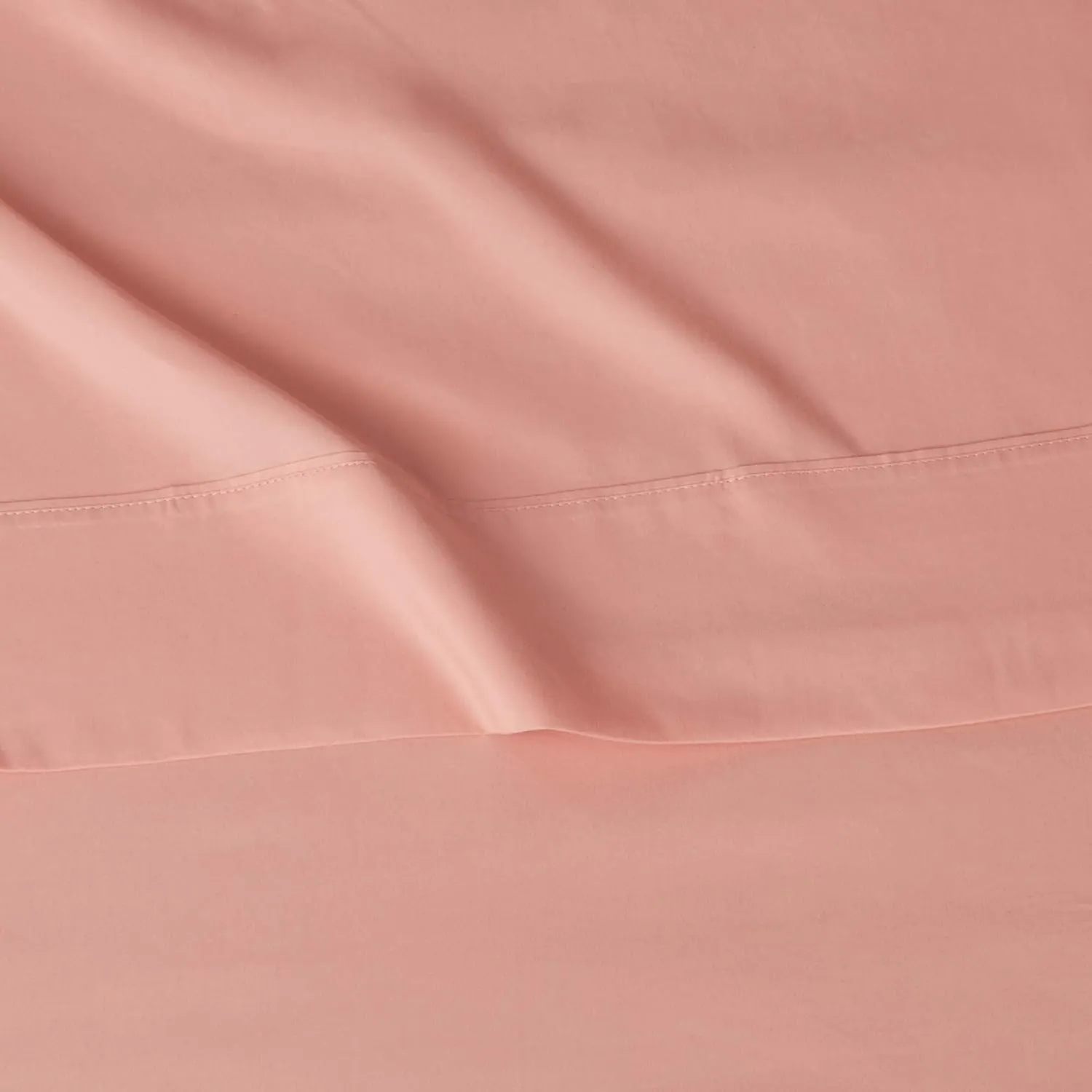 Amazon Basics Lightweight Super Soft Easy Care Microfiber 4-Piece Bed Sheet Set with 14-Inch Deep Pockets, Includes Comfortable Pillowcases, Queen, Peachy Coral, Solid