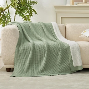 Amélie Home Waffle Weave Sherpa Throw Blanket for Couch Bed- Reversible Fleece Chenille Fuzzy Soft Cozy Fluffy Blankets Sofa Chair Living Room Bedroom Home Spring Decor, 50"x60", Sage Green