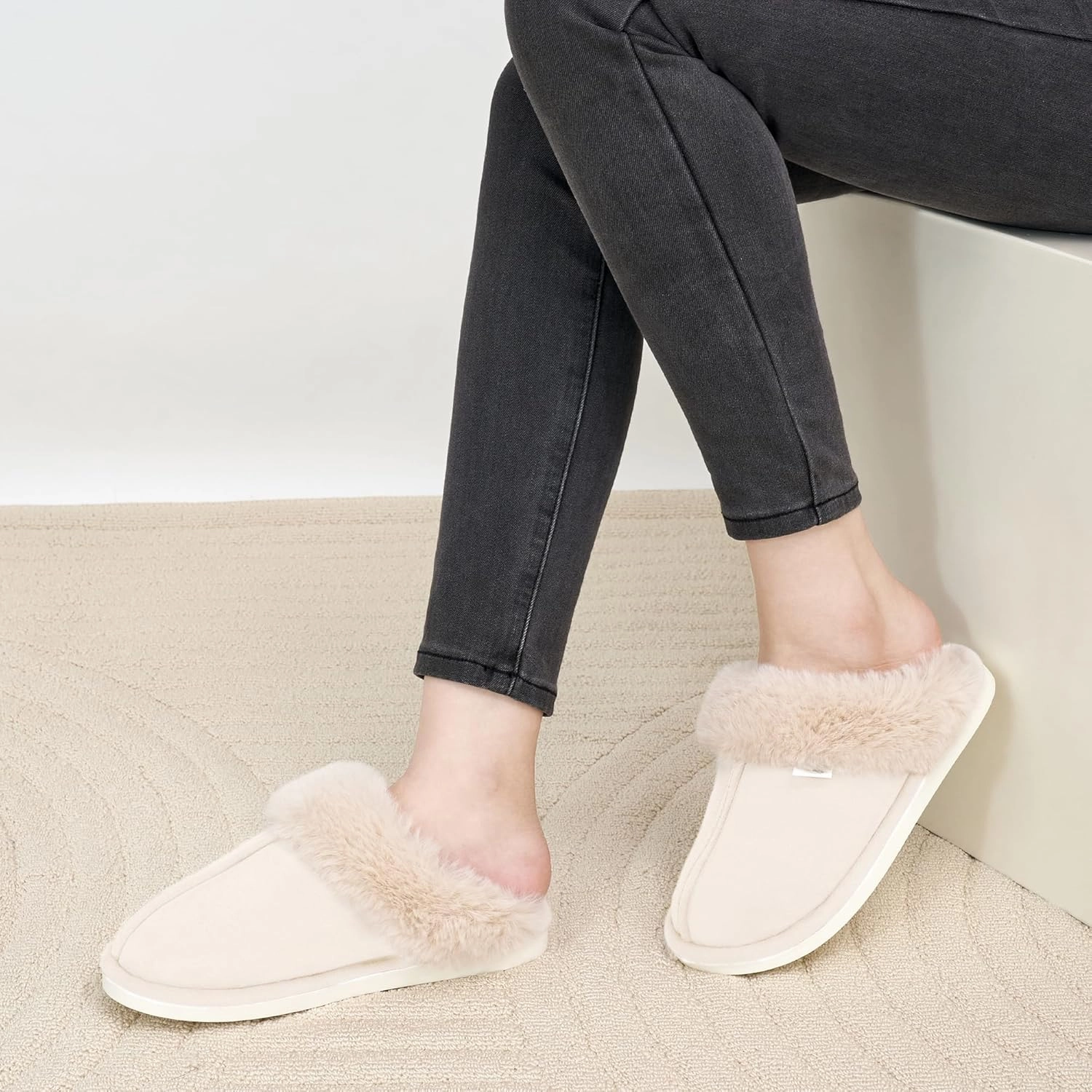 Aomigoct Slippers for Women House Shoes: Memory Foam Fuzzy Womens Slippers Indoor Outdoor Fluffy Bedroom Shoes Slip On