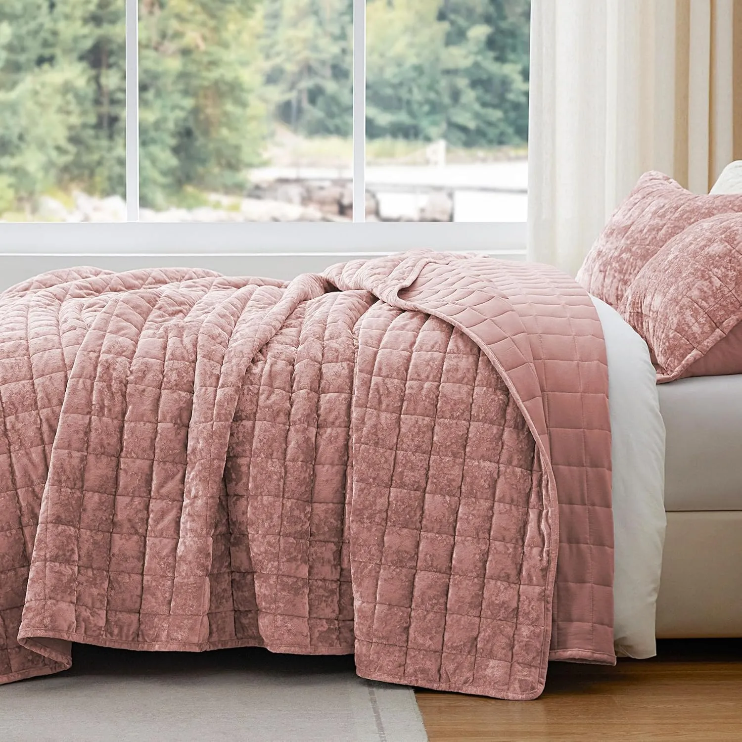 BEDELITE Velvet Quilt Set King Size - Lightweight Luxury Quilted Bedding Set,Soft Cozy Dusty Pink Comforter Set,3 Pieces Oversized Bedspread Coverlet for All Seasons with 2 Pillow Shams