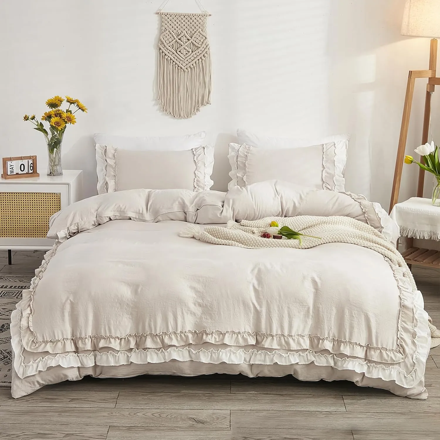Bedorm Beige Duvet Cover Set Queen Ruffle Bedding Set Pleat Ruffled Shabby Chic Comforter Cover Extra Soft & Easy Care White Boho Duvet Cover with Zipper Closure