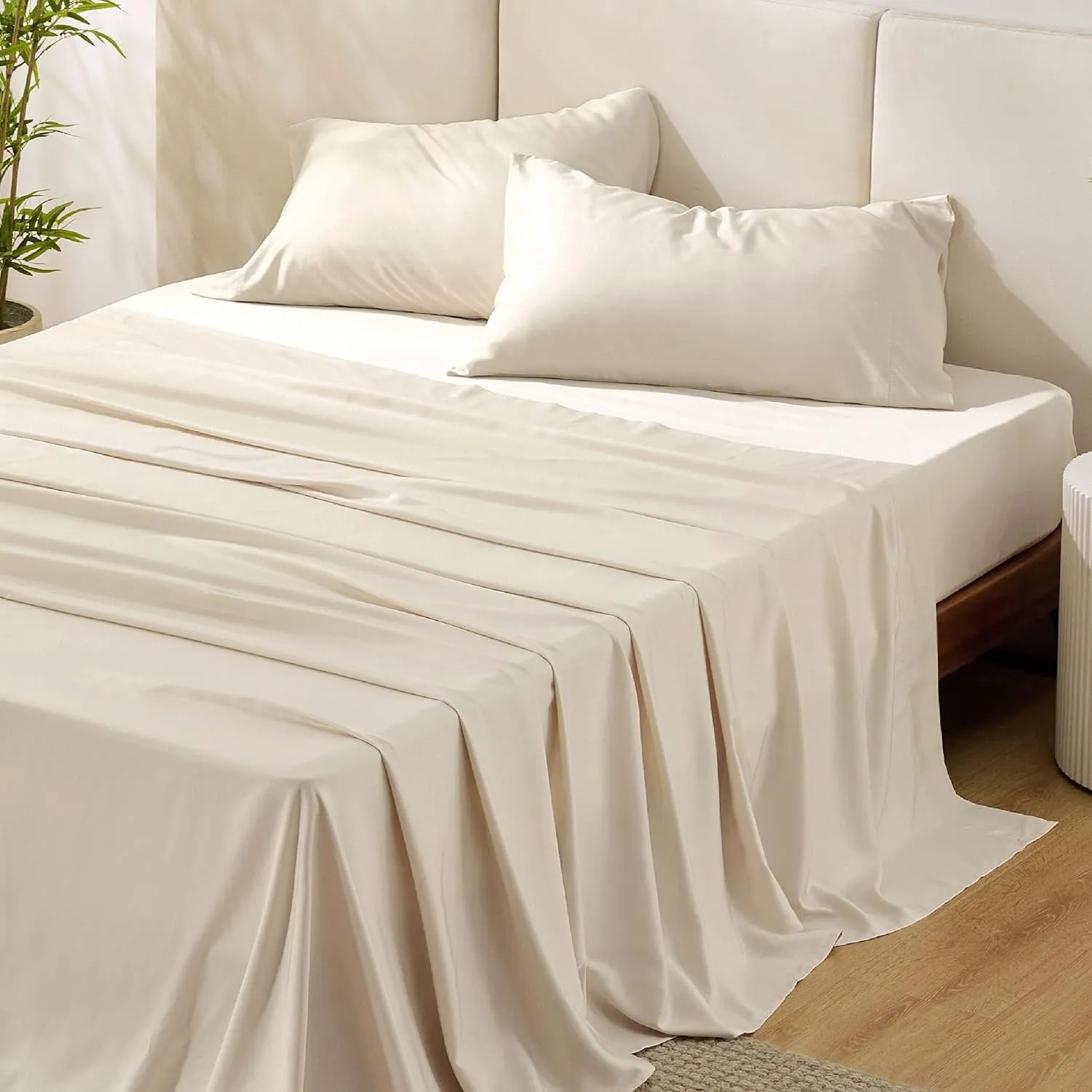Bedsure Queen Sheet Set, Cooling Sheets for Queen Size Bed Set, Rayon Derived from Bamboo, Breathable & Soft Deep Pocket, Hotel Luxury Silky Bedding, Bedsheet & Pillowcases, Light Beige