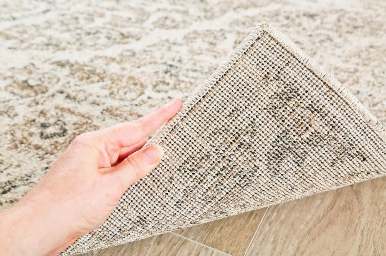 Beige 5x7 Area Rug