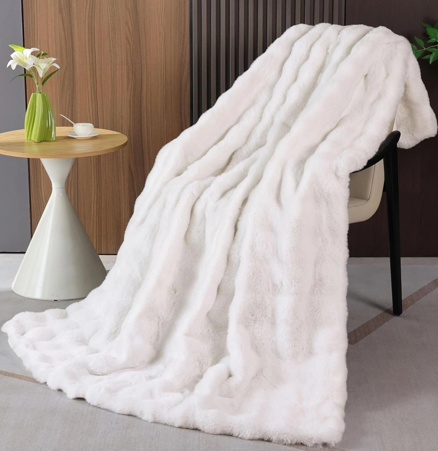 Beige Faux Fur Cozy 50x60 Throw Blanket for Bed Couch Office Chair Bunny Fluffy Blanket for Adults Soft Thick Blanket Room Decor 860 GSM