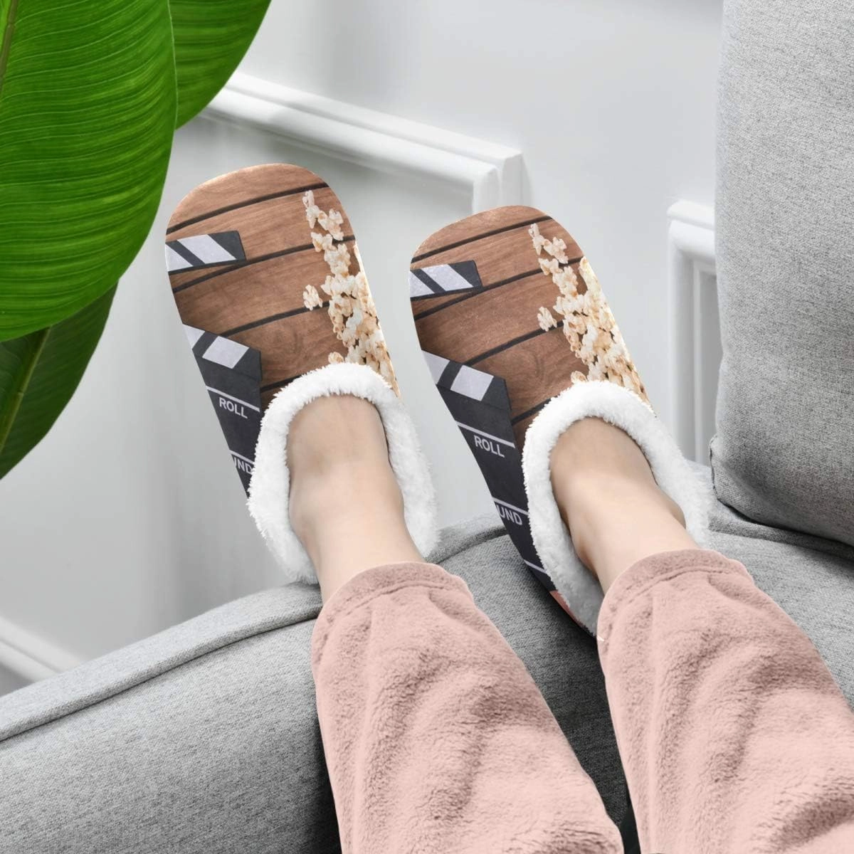 Cartoon Slippers for Women and Men, Womens Coral Fleece Indoor Slippers