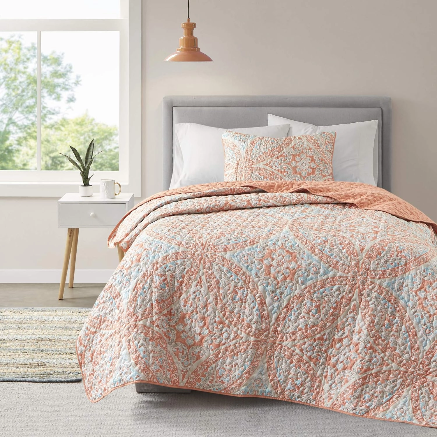 Comfort Spaces Reversible Quilt Set-Vermicelli Stitching Design All Season, Lightweight, Coverlet Bedspread Bedding, Matching Shams, Twin/Twin XL (66 in x 90 in, Gloria Damask Coral 2 Piece