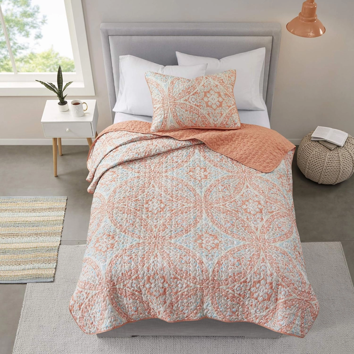 Comfort Spaces Reversible Quilt Set-Vermicelli Stitching Design All Season, Lightweight, Coverlet Bedspread Bedding, Matching Shams, Twin/Twin XL (66 in x 90 in, Gloria Damask Coral 2 Piece