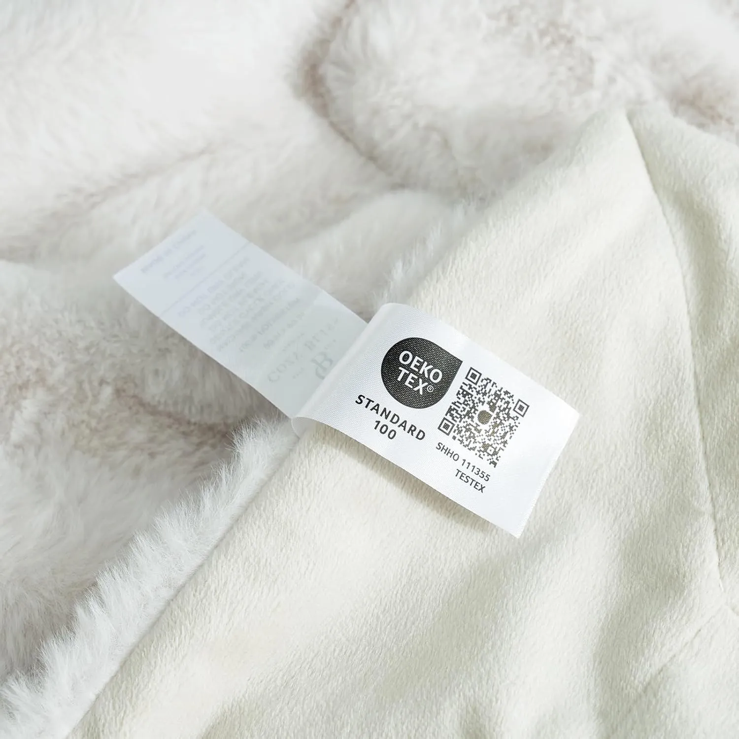 Cozy Bliss Faux Fur Throw Blanket for Couch, Cozy Soft Plush Thick Winter Blanket for Sofa Bedroom Living Room, 60 * 80 Inches Beige