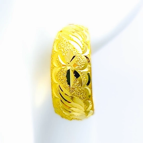 Delightful Shimmering 22k Gold Bali