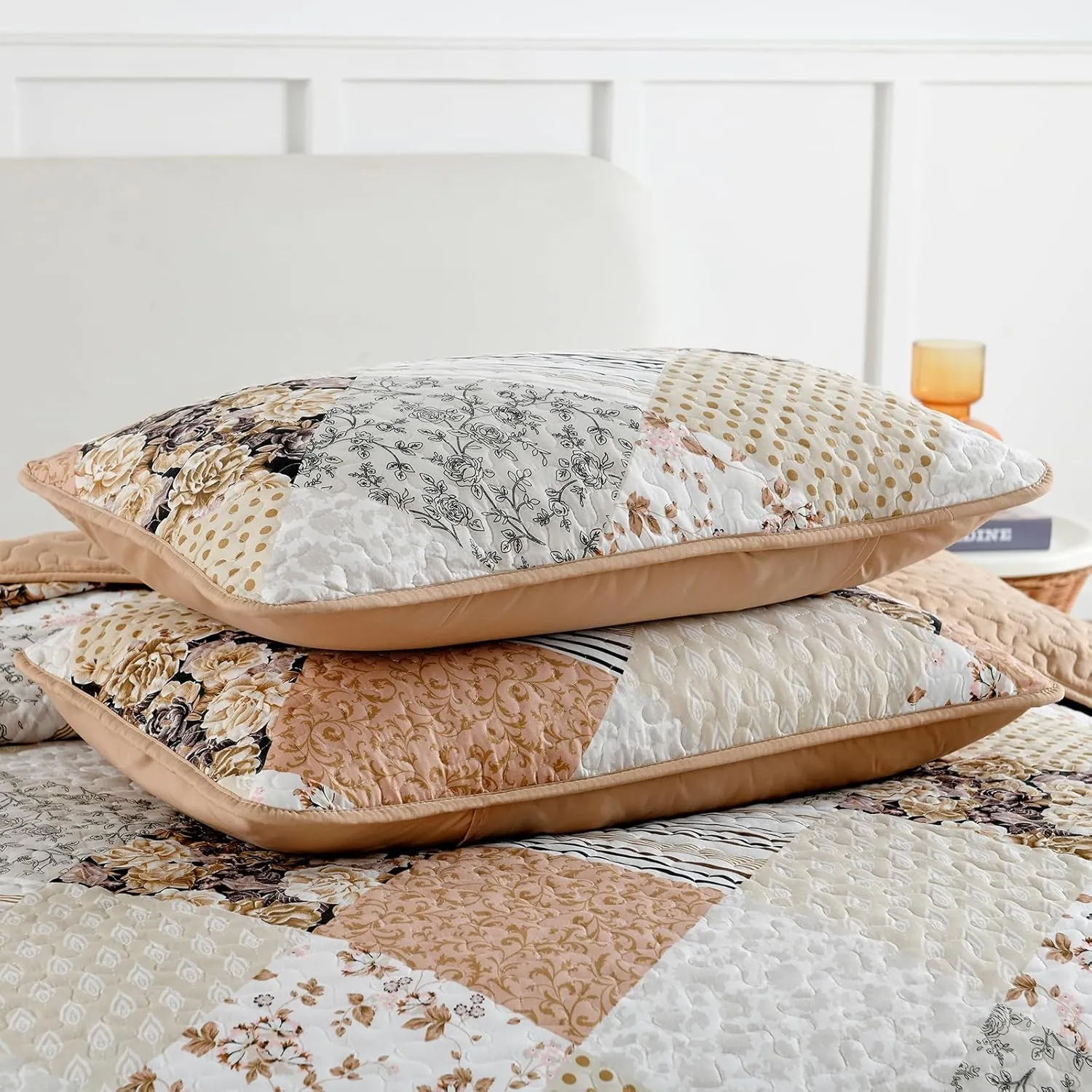 Dobuyly Quilt Queen Size Set, Beige and Brown Floral Plaid Patchwork Bedspread Reversible Coverlet Set 3 Pieces, Soft Lightweight Microfiber Bedding Set for All Season, 96"x90"