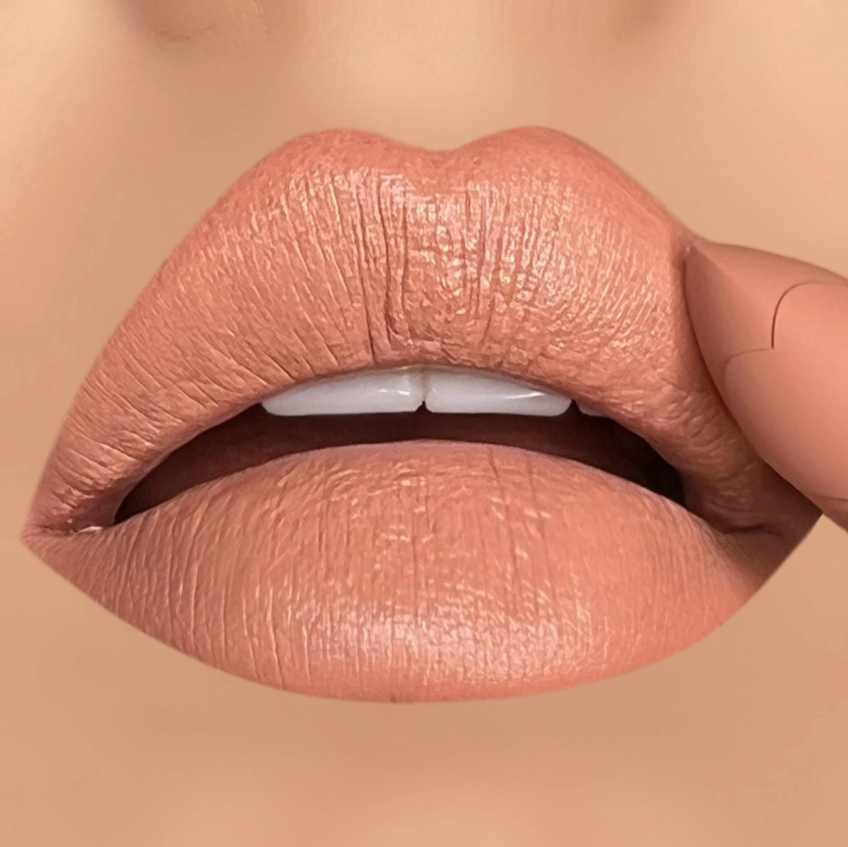 Doll Lips - Golden Girl