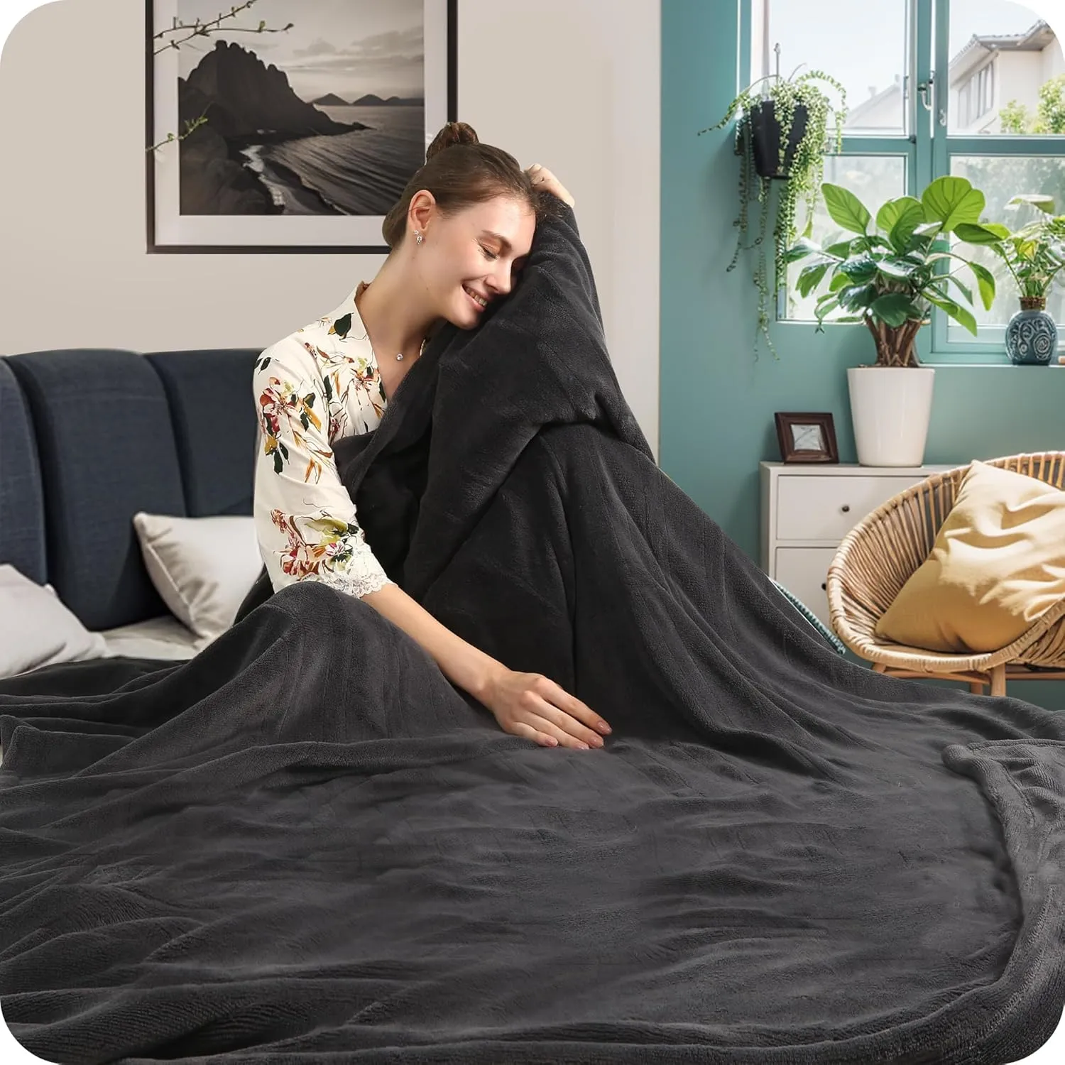 DUODUO Heated Electric Blanket 72"x84" Full Size Warm Coral Fleece with 4 Heat Settings & 10 Hours Auto Shut Off Overheating Protectsion - Black