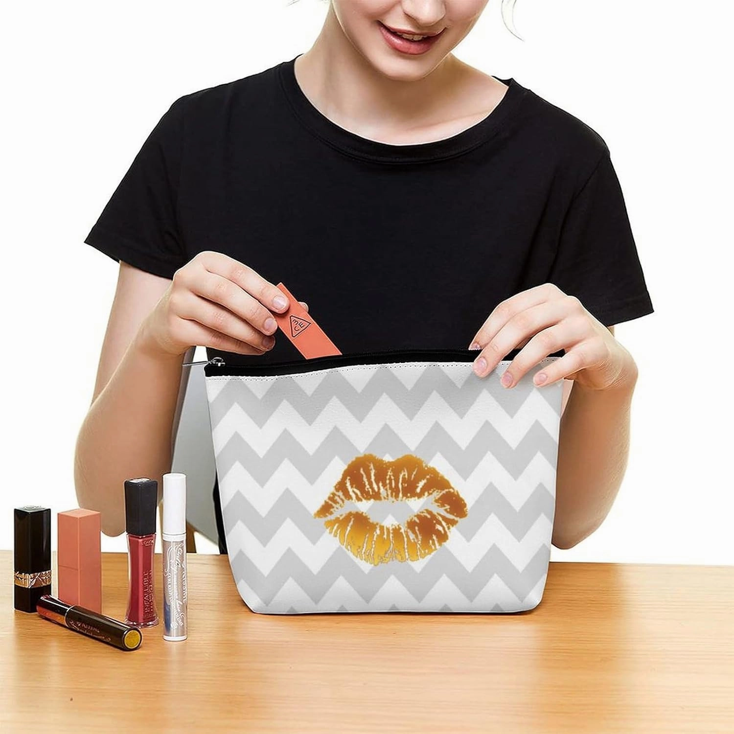 Elegant Makeup Bag, Gray White Chevron, Gold Lipstick Kiss Cosmetic Bag Large Capacity Pouch Portable Organizer for Men & Women