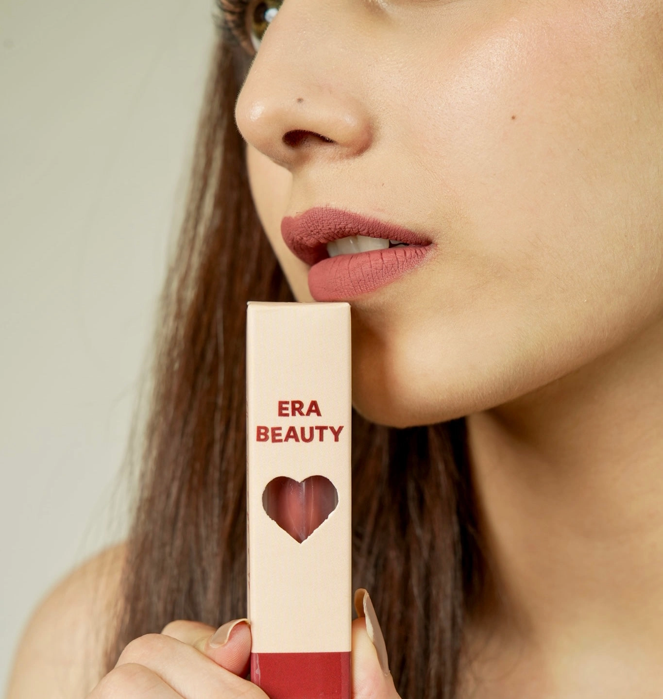 ERA BEAUTY VELVET LIQUID MATTE LIPSTICK SHADE UNHINGED