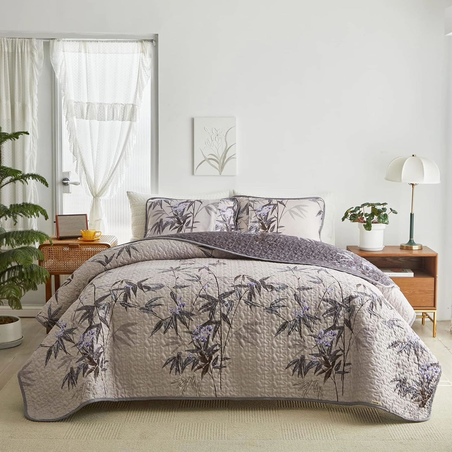 Flysheep Quilt Set 2 Pieces Twin Size, Black Leaves Botanical Design Reversible Bedspread Coverlet Set, Soft Microfiber Lightweight Bed Cover for Kids (68" x 86", 1 Quilt  1 Pillow Sham)