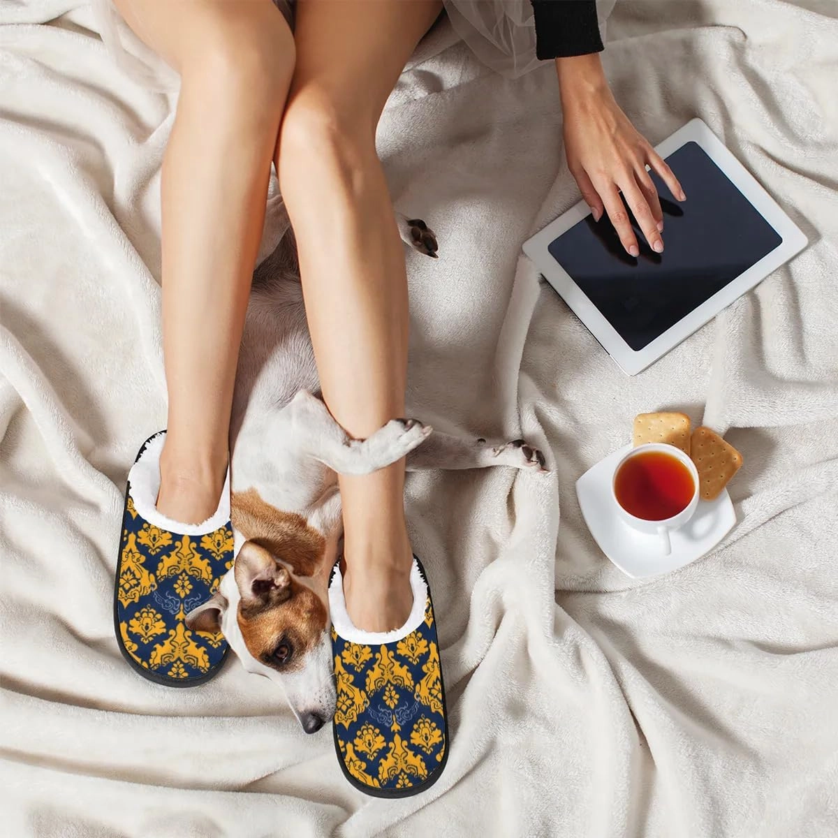 House Slippers for Women Men Cozy Slippers with Non-slip Sole Indoor House Shoes Warm Plush Slippers for Home Bedroom Travel