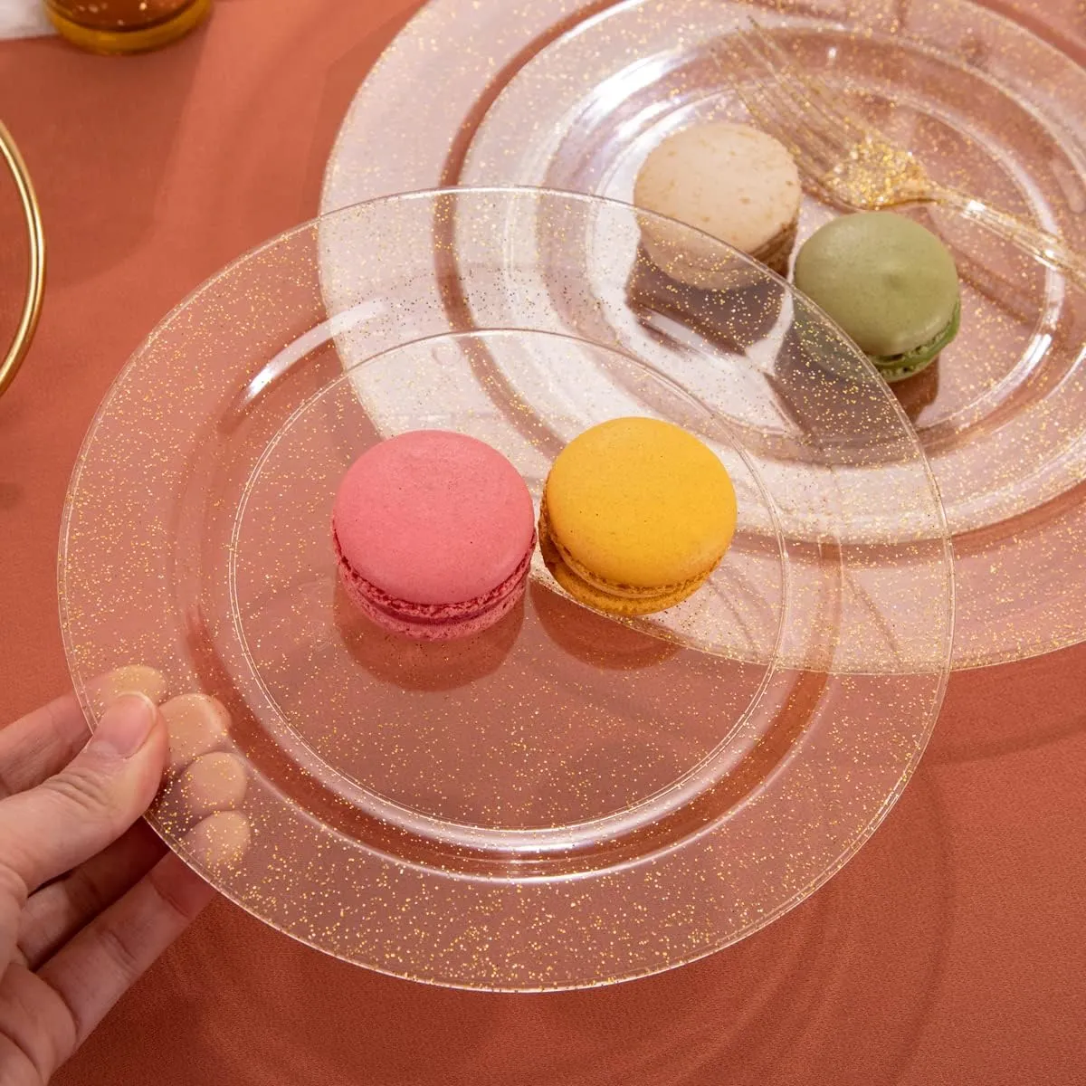 I00000 102PCS Gold Glitter Plastic Plates, Gold Glitter Disposable Plates Clear Plastic Party Plates Include 51 Dinner Plates 10.25" and 51 Dessert Plates 7.5" for Parties &Wedding