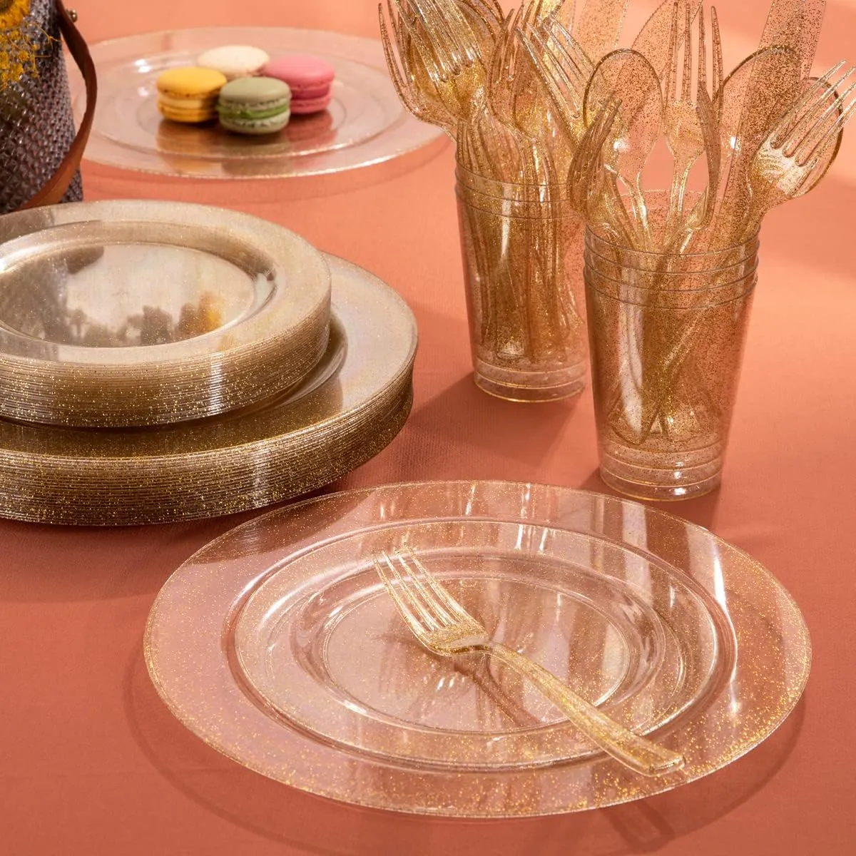 I00000 102PCS Gold Glitter Plastic Plates, Gold Glitter Disposable Plates Clear Plastic Party Plates Include 51 Dinner Plates 10.25" and 51 Dessert Plates 7.5" for Parties &Wedding