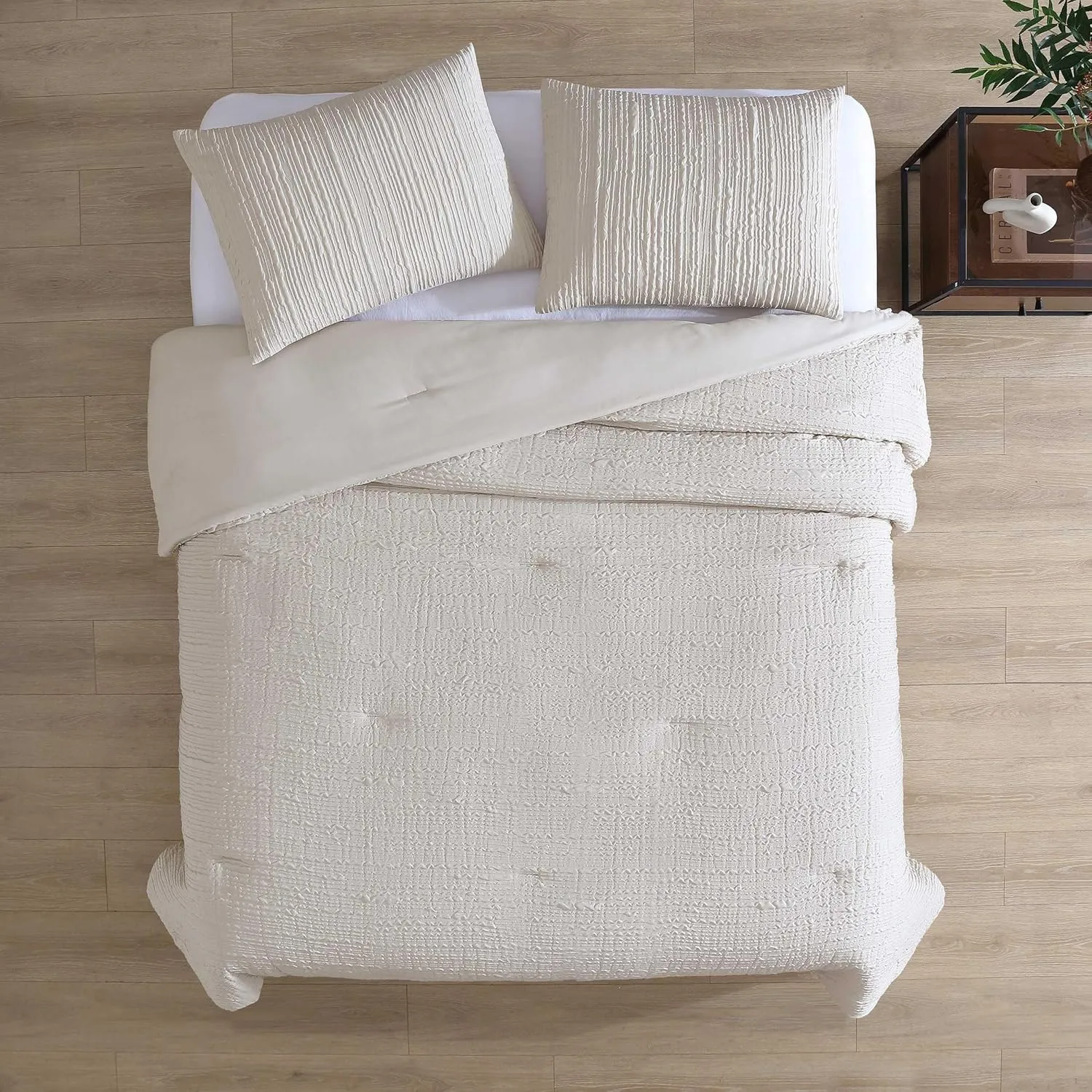 Kenneth Cole - Queen Duvet Cover Set, Soft Bedding with Matching Shams, Embossed Modern Home Decor (Serenity Wavy Lines Beige, Queen)