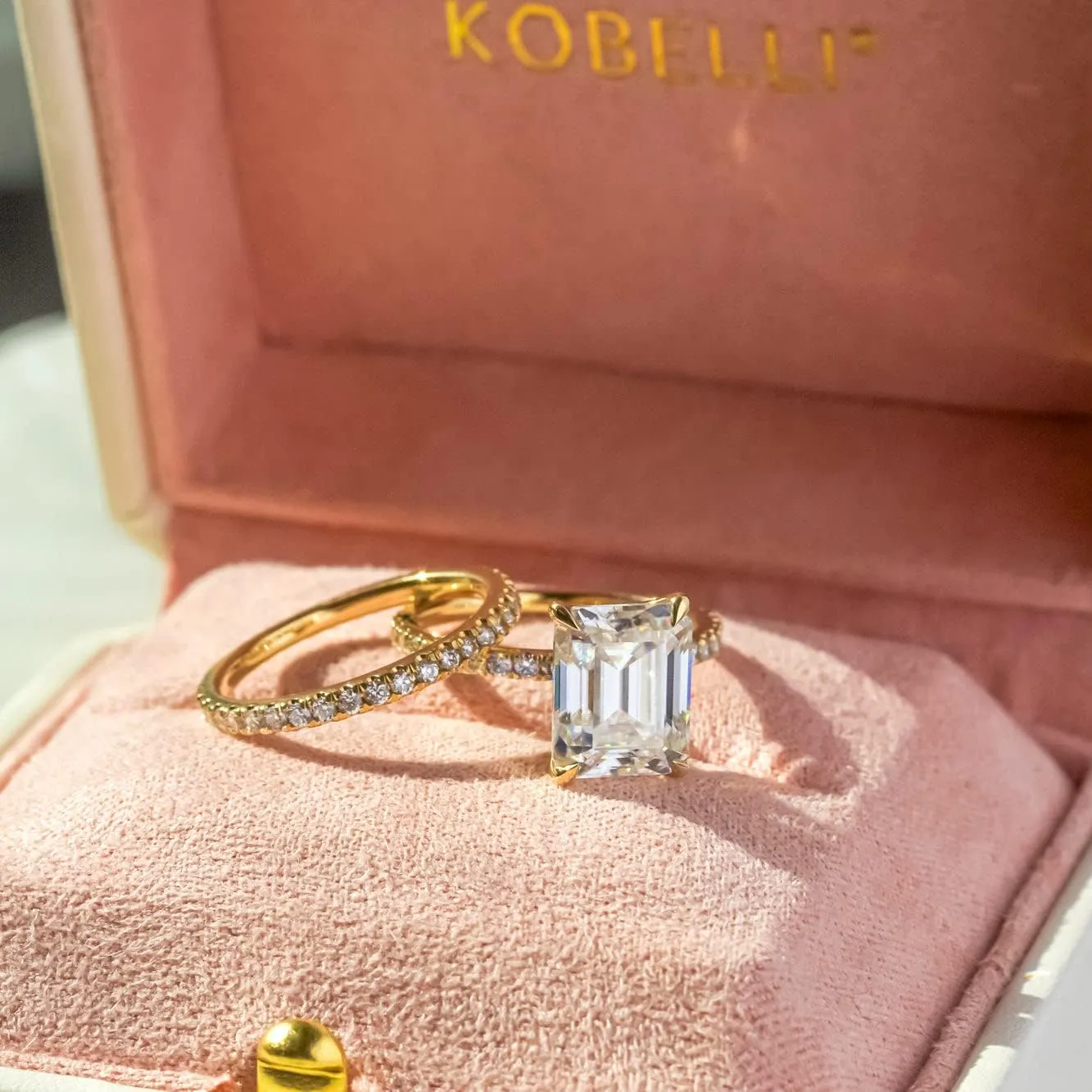 Kobelli Large 3.5ct Emerald Moissanite (GH/VS) Butterfly Basket Bridal Set 14k Gold