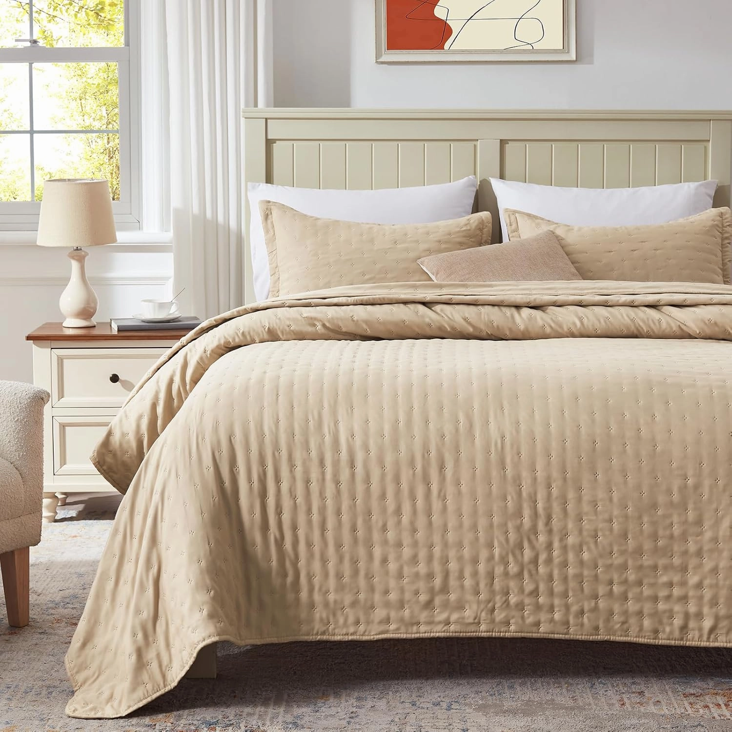 LEAONME Quilt Set King Size 3 Pieces,Lightweight Beige Bedspread-98''x106'',Soft Microfiber Summer Quilt,Luxurious Warm Coverlet Sets for All Seasons (Includes 1 Quilt, 2 Shams)