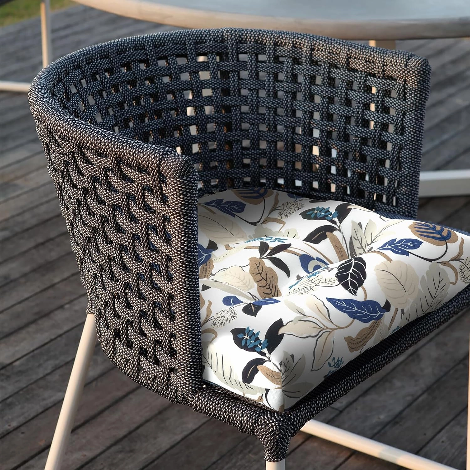 LVTXIII Outdoor Seat Cushions Seasonal Tufted Chair Cushions, Patio Chair Pads for Dining Chairs, Office Armchairs and Garden Furniture Decoration, Round Back, 19x19x4, Breeze Leaves Beige