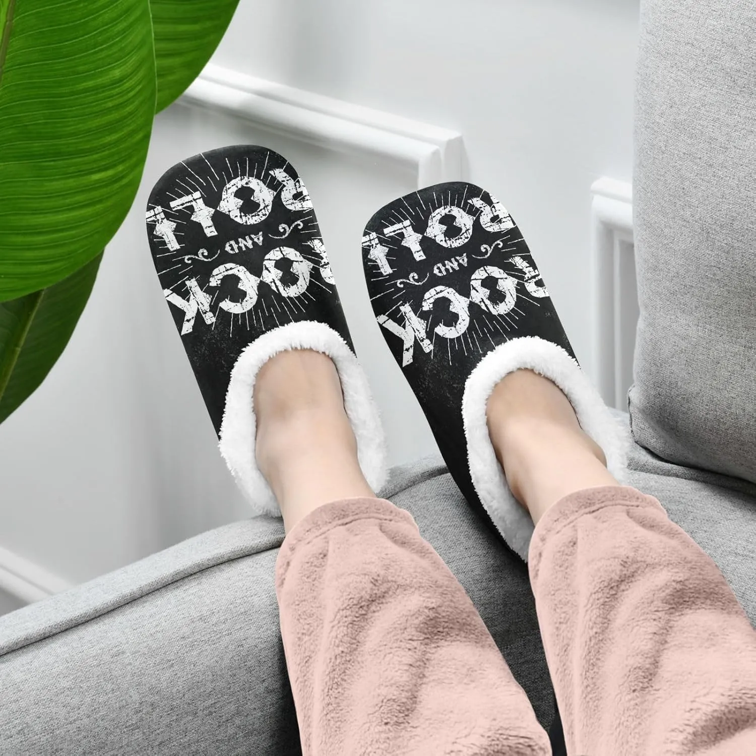 Naanle Women's Fuzzy Fur Slippers Rock and Roll Slippers Comfy Fleece Warm Bedroom Shoes Home Slippers