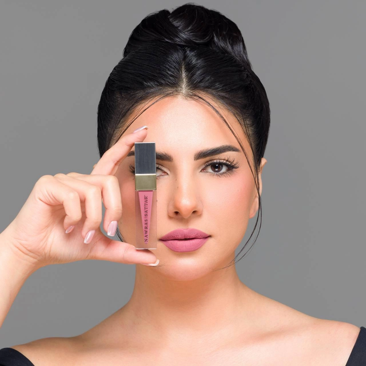 NAWRES VELMATTE Not Pink احمر الشفاه فيلمات من نورس ستار ( مو وردية )