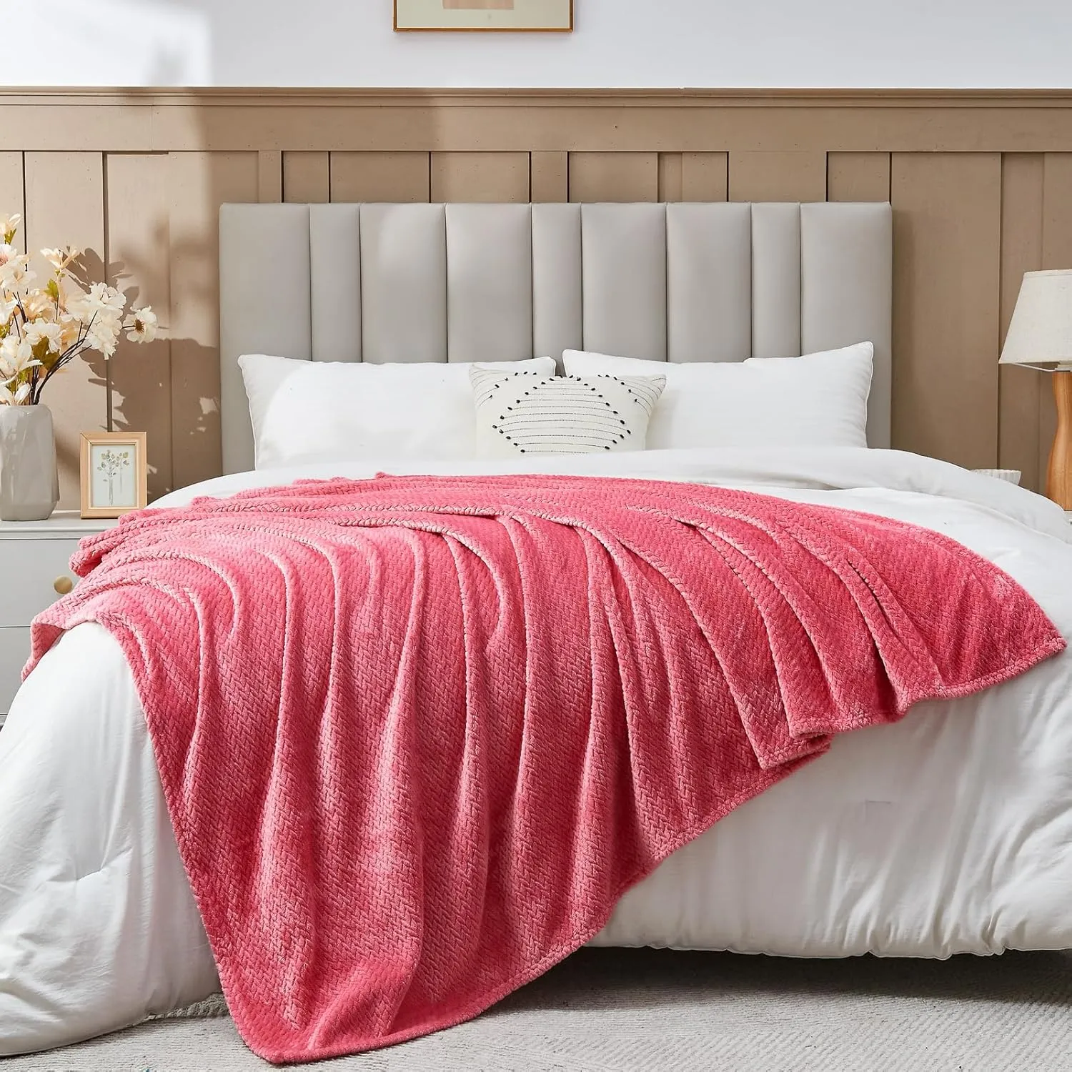 NEWCOSPLAY Super Soft Throw Blanket Coral Pink Premium Silky Flannel Fleece Leaves Pattern Lightweight Bed Blanket All Season Use (Coral Pink, Throw(50"x60"))