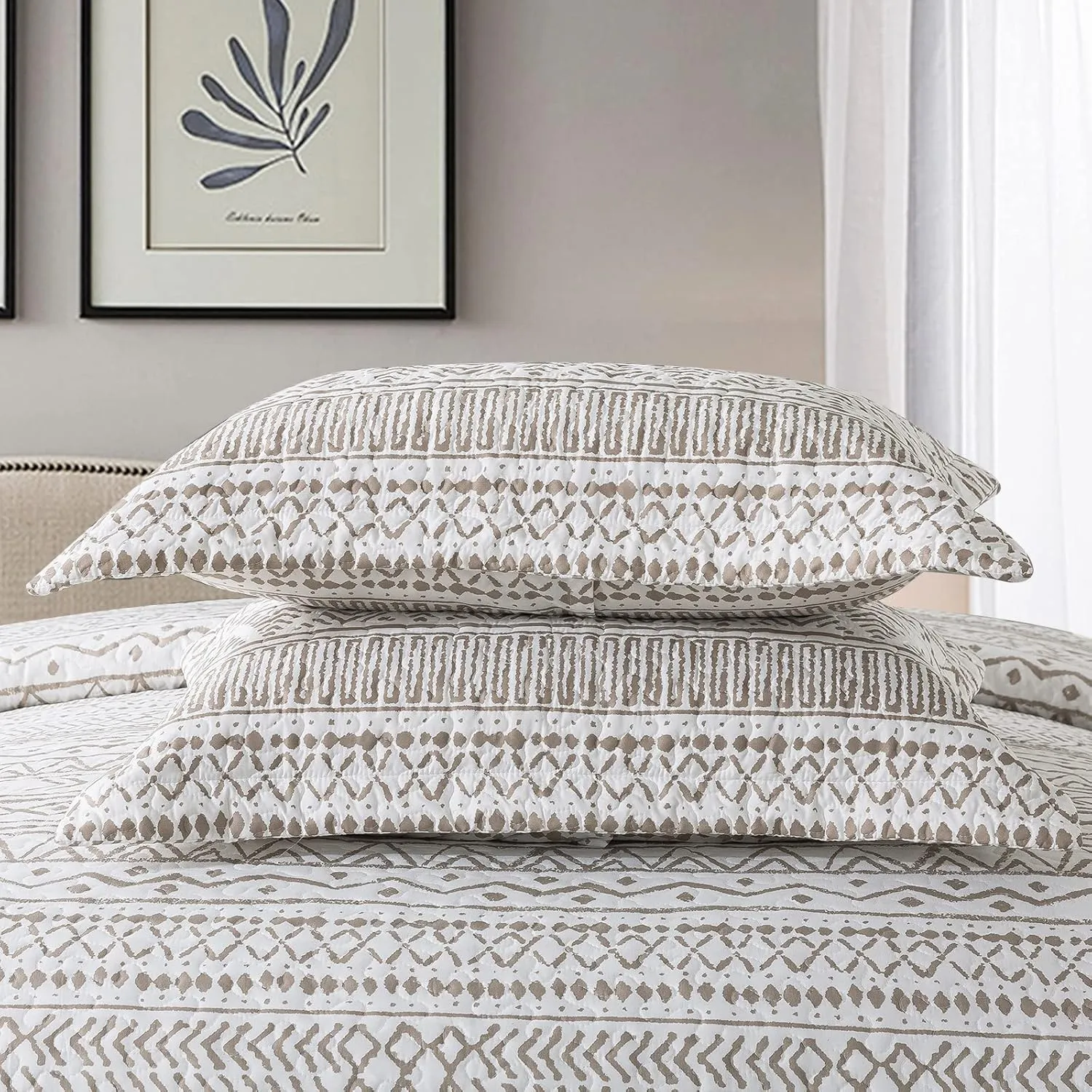 NEWLAKE Quilt Bedspread Sets-Reversible Soft Beige Striped Vintage Pattern Coverlet Set, Queen Size