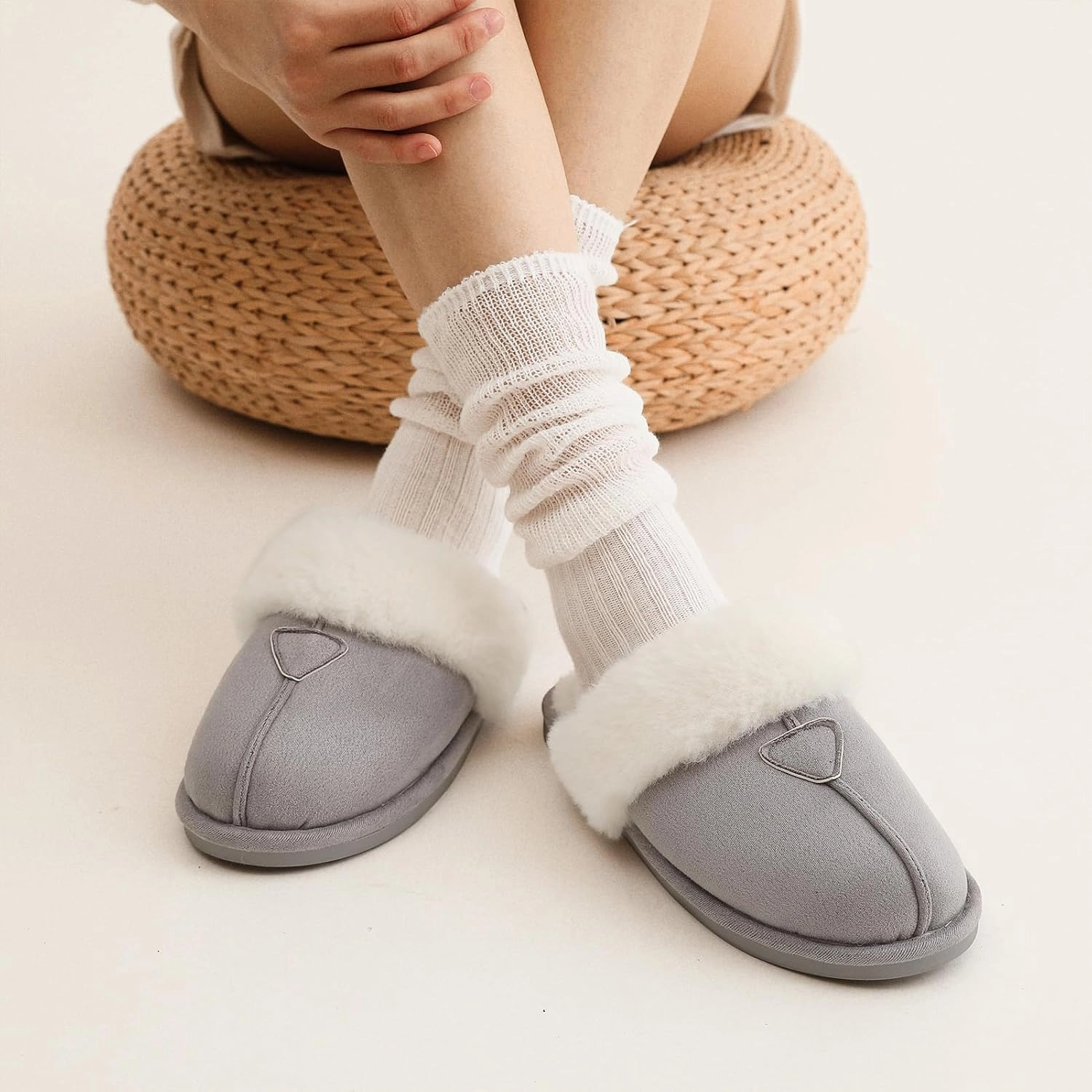 Parlovable Womens Fuzzy Slippers Memory Foam Suede House Slippers Faux Fur Indoor Outdoor Shoes