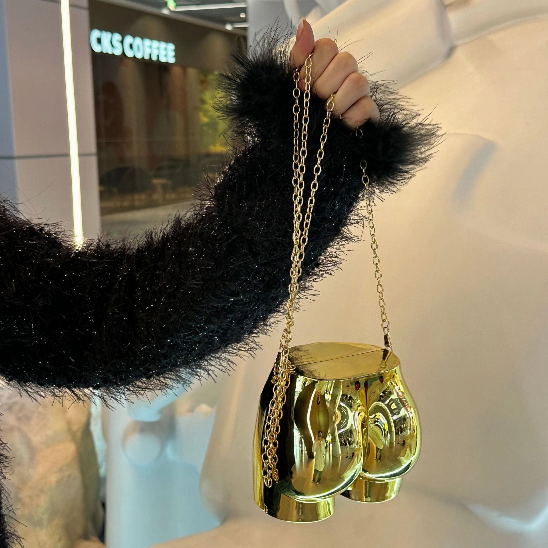 Personalized Creative Butt Design Chain Female Crossbody Bags