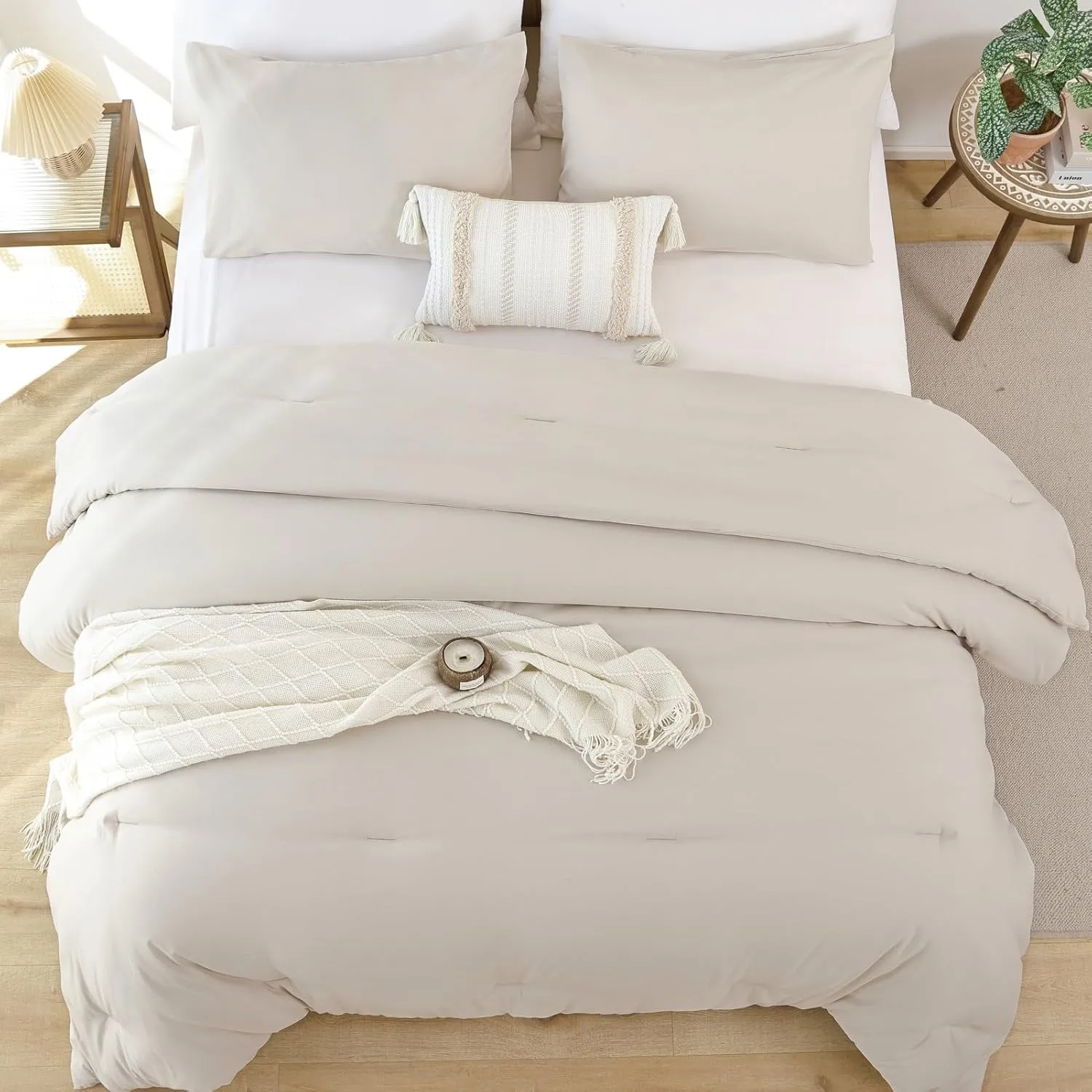 ROSGONIA King Size Comforter Set Beige, 3pcs (1 Boho Comforter & 2 Pillowcases) All Season Bedding Soft Lightweight Bedspread Cozy Blanket Quilt