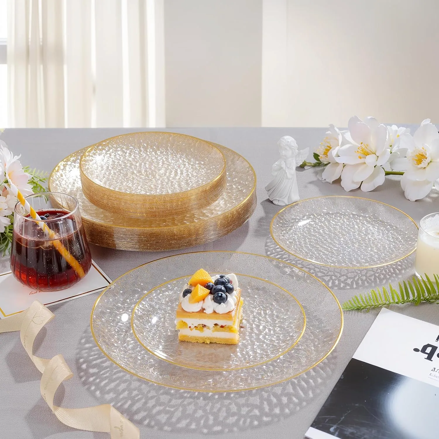 Rubtlamp 60Pcs Clear Gold Plastic Plates, Gold Glitter Disposable Plates, Hammered Plastic Plates Included 30 Dinner Plate And 30 Dessert Plate for Weddings Party Birthday