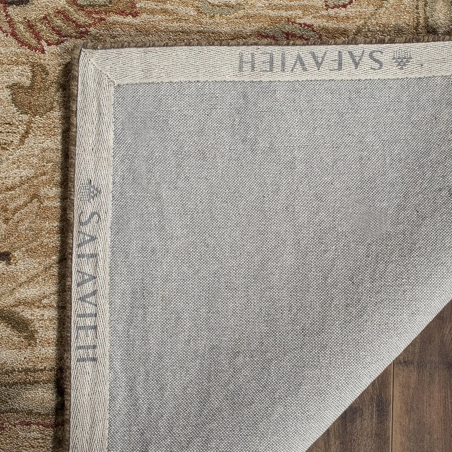 SAFAVIEH Antiquity Collection 2' x 3' Beige / Beige AT812A Handmade Traditional Oriental Premium Wool Accent Rug