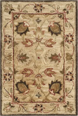 SAFAVIEH Antiquity Collection 2' x 3' Beige / Beige AT812A Handmade Traditional Oriental Premium Wool Accent Rug