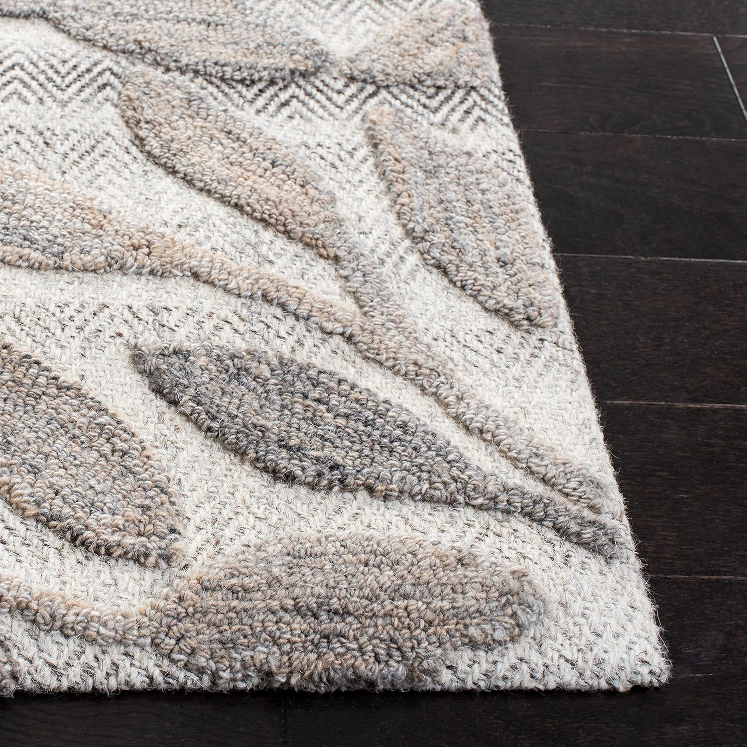 SAFAVIEH South Hampton Collection 5' x 8' Beige SHA302B Handmade Botanical Wool Area Rug