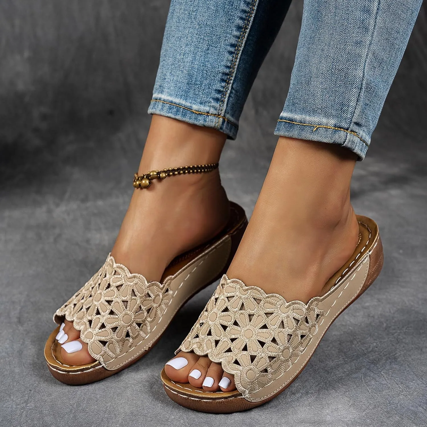 Sandals for Women 2025 Summer Orthopedic Wedge Slippers Comfortable Soft Cushion Slide Sandals Elegant Flowers Hollow Out Beach Shoes for Walking Shopping Swimming