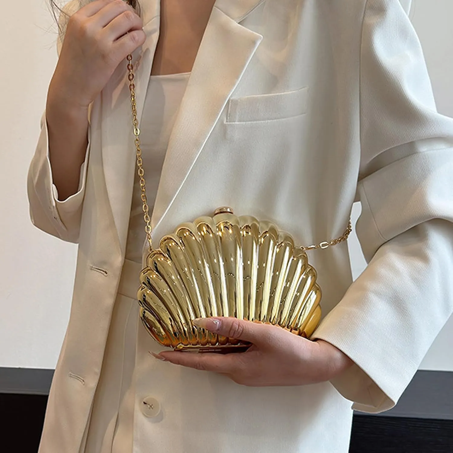 Seashell Chain Shoulder Bag for Women Evening Clutch Bag Acrylic Shell Novelty Handbag for Wedding Party Prom