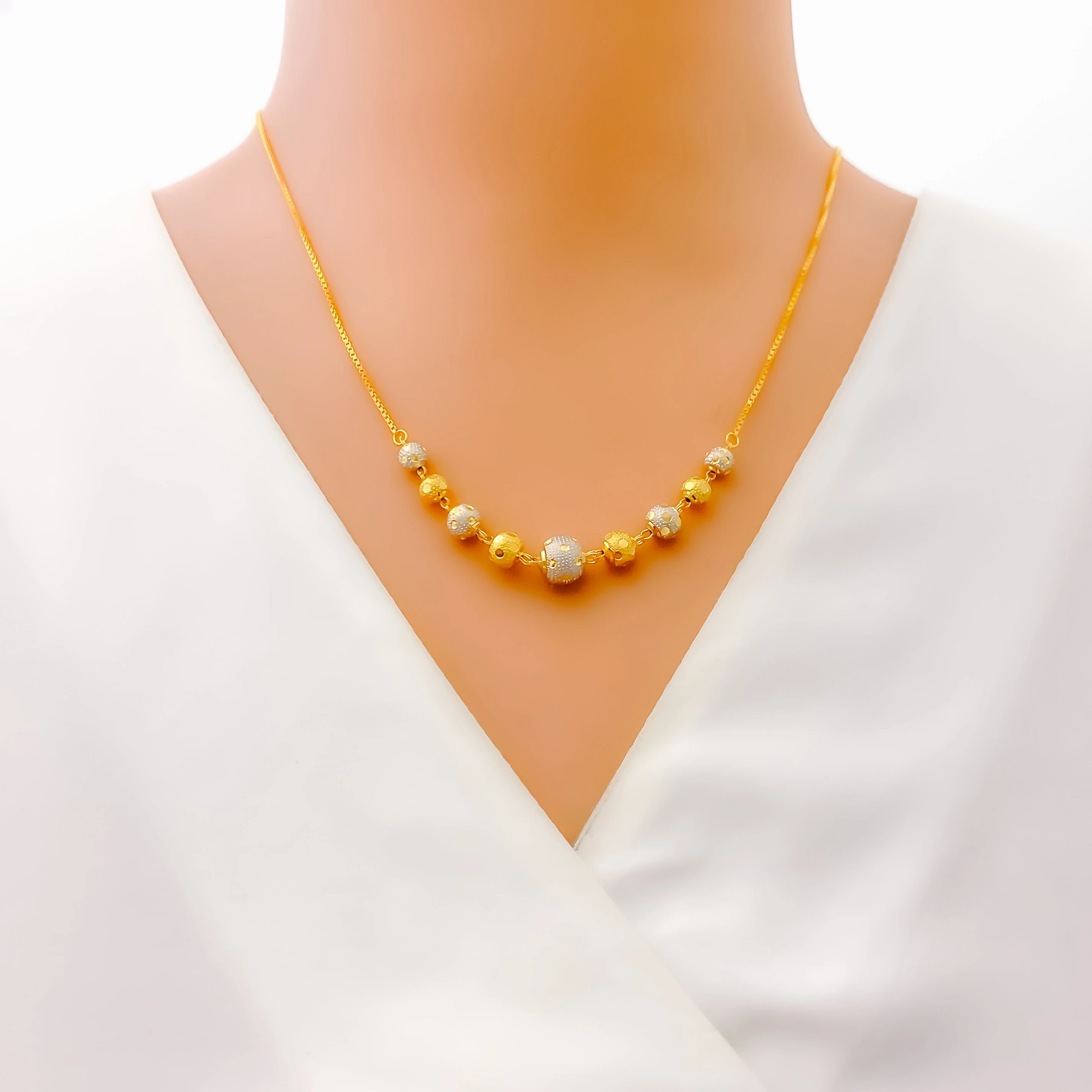Shimmering Lovely 22k Gold Necklace