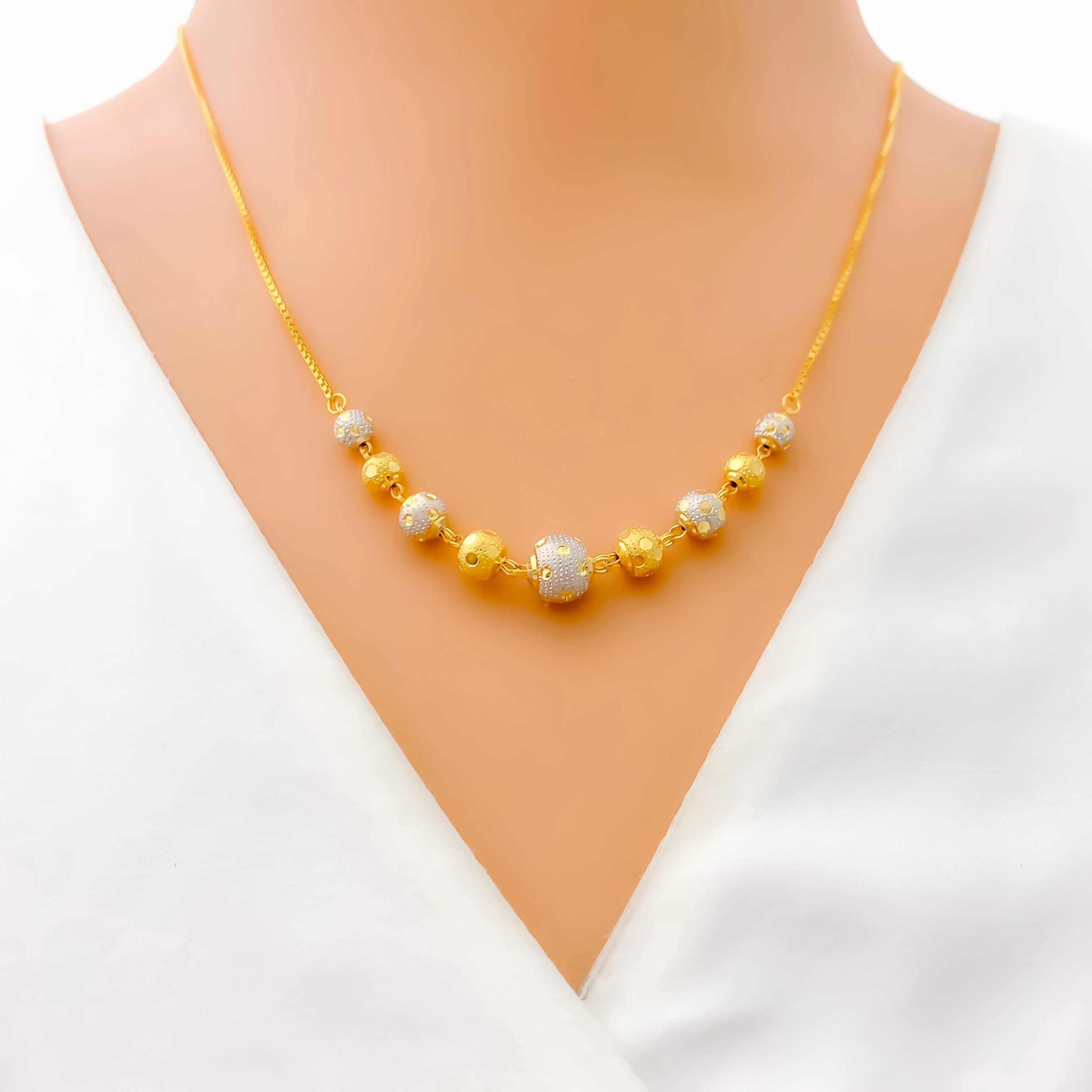 Shimmering Lovely 22k Gold Necklace