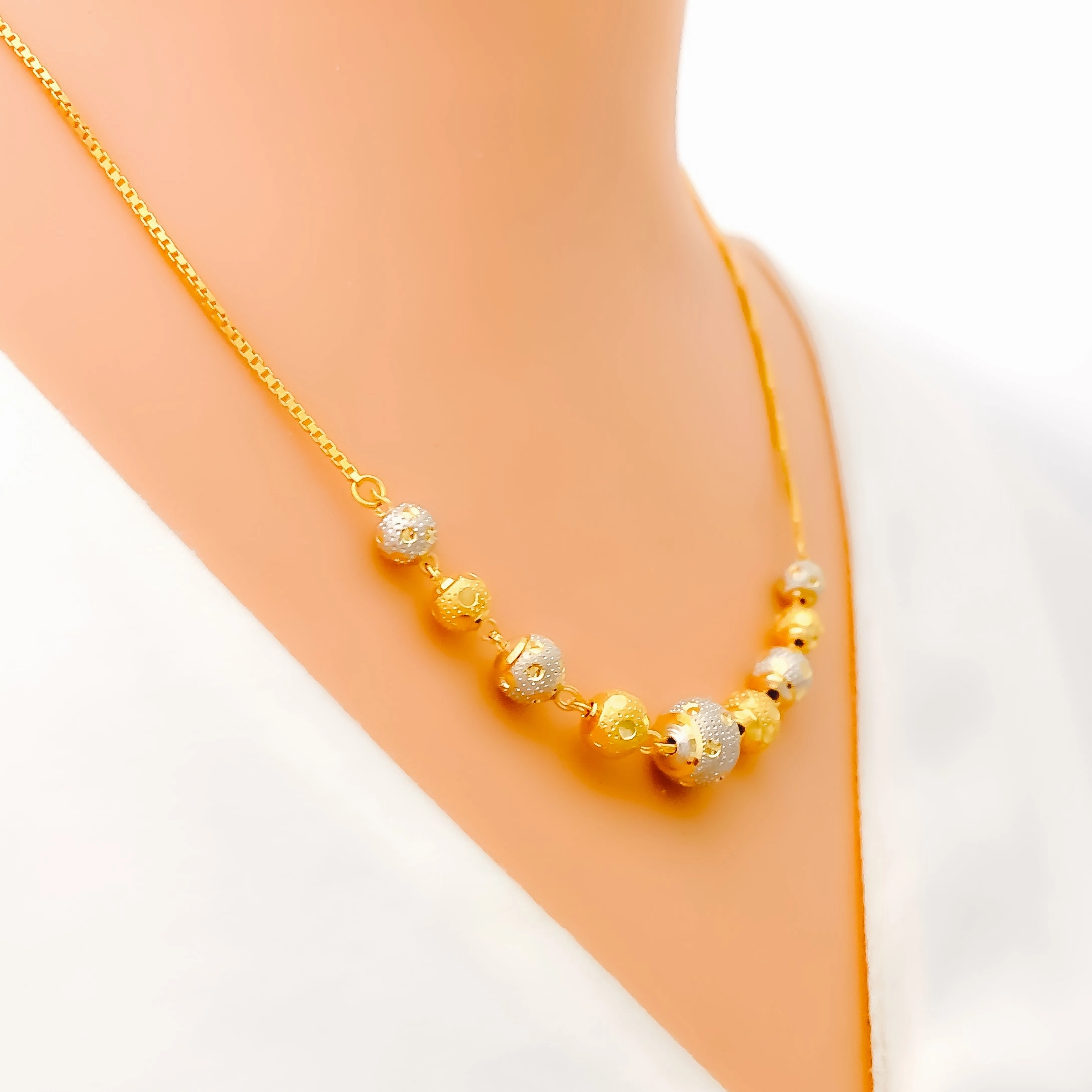 Shimmering Lovely 22k Gold Necklace