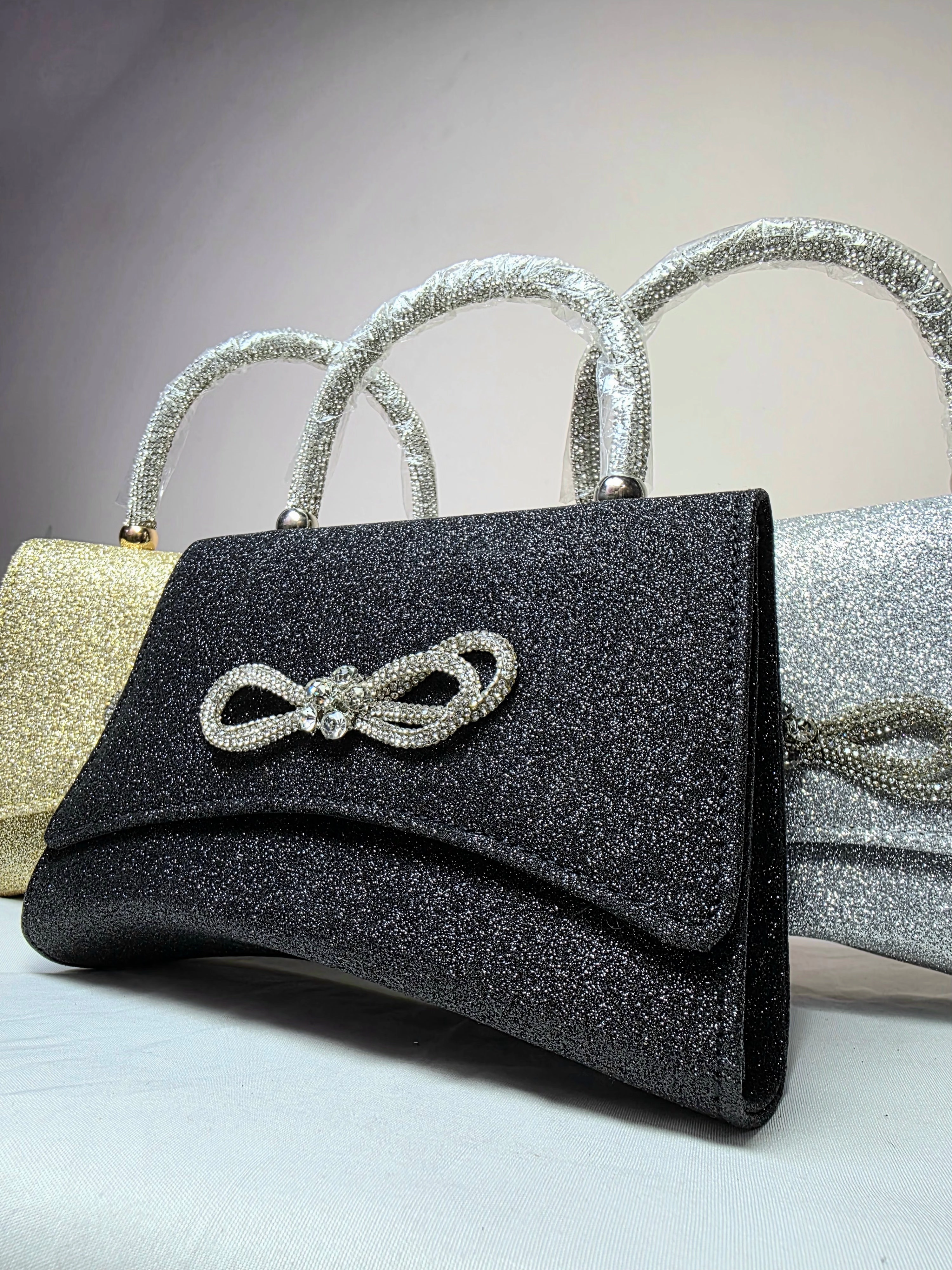 Sparkling Bow Clutch - Elegant Evening Bag
