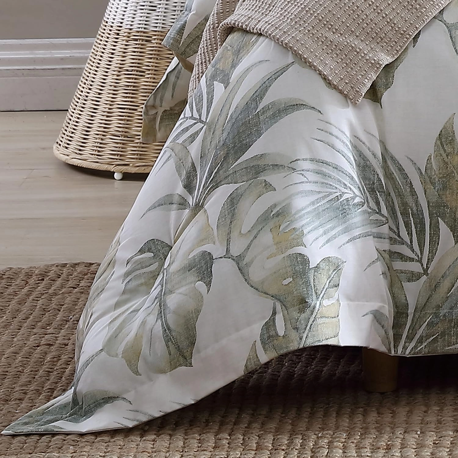 Tommy Bahama - King Comforter Set, Reversible Cotton Bedding with Matching Shams, Medium Weight Bedding Set for All Seasons (Waimea Bay Green, King)