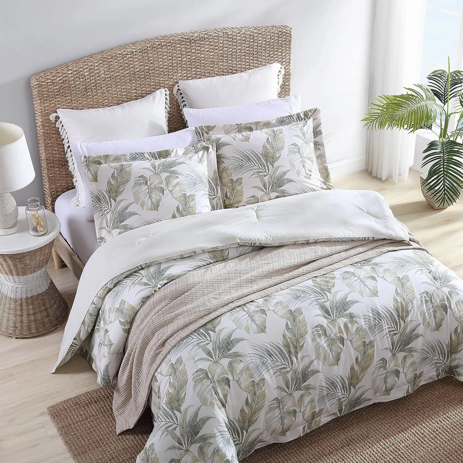 Tommy Bahama - King Comforter Set, Reversible Cotton Bedding with Matching Shams, Medium Weight Bedding Set for All Seasons (Waimea Bay Green, King)