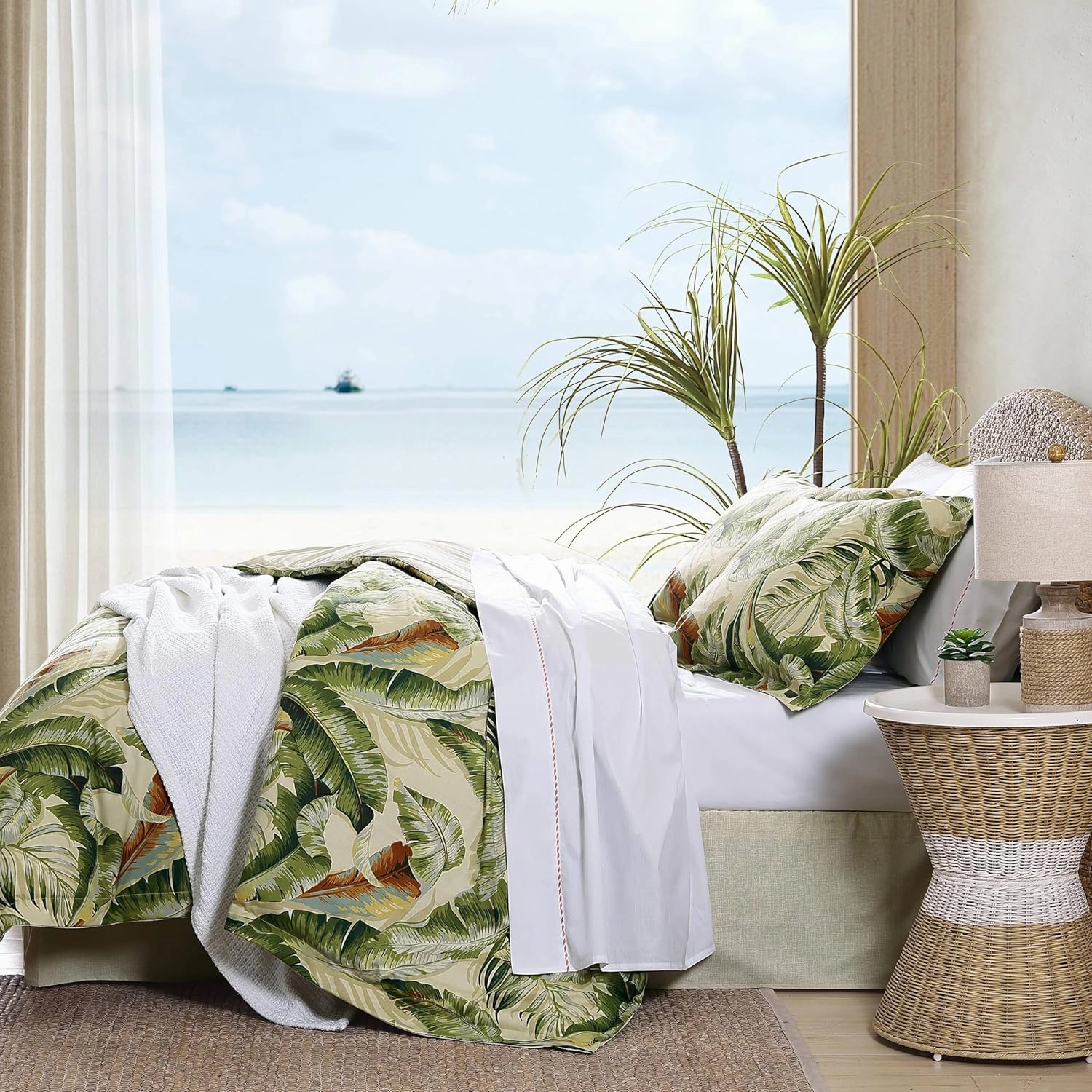 Tommy Bahama - Queen Comforter Set, Cotton Sateen Bedding with Matching Shams & Bedskirt, Home Decor for All Seasons (Palmiers Green, Queen)