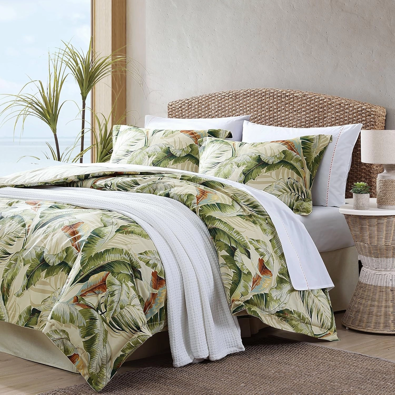 Tommy Bahama - Queen Comforter Set, Cotton Sateen Bedding with Matching Shams & Bedskirt, Home Decor for All Seasons (Palmiers Green, Queen)