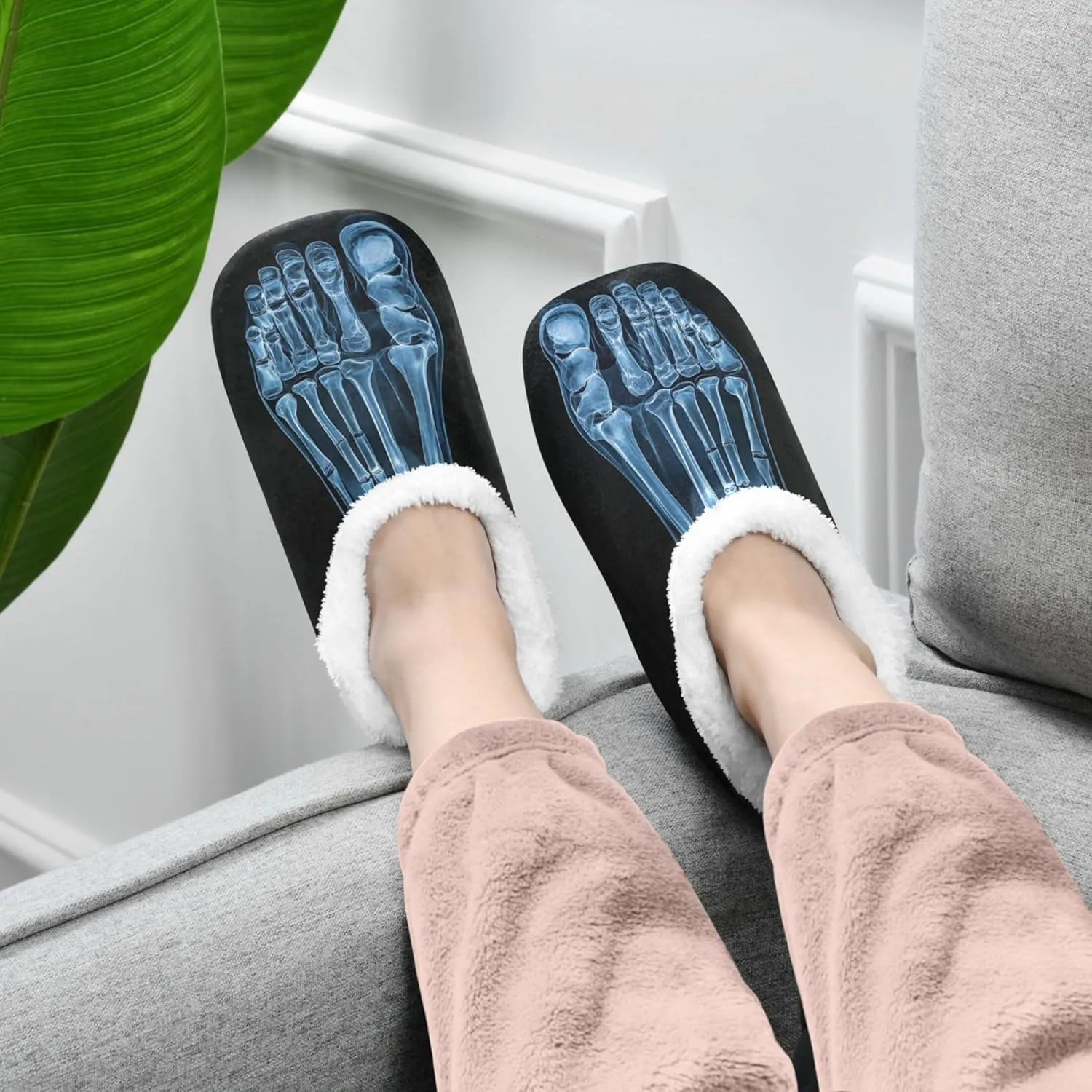 Vnurnrn Custom Photo Name Christmas Winter House Slippers Personalized Indoor Fuzzy Feet Slippers Cozy Home Shoes Slippers